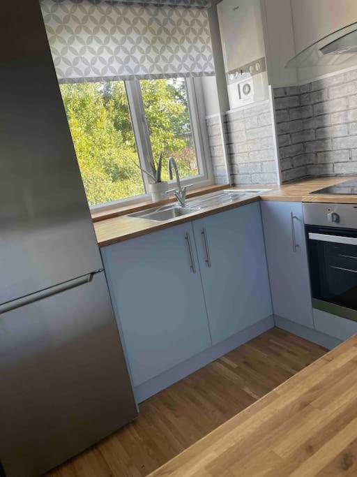 Stylish & Spacious 2 Storey, 3 Bed Apartment Gravesend Zewnętrze zdjęcie